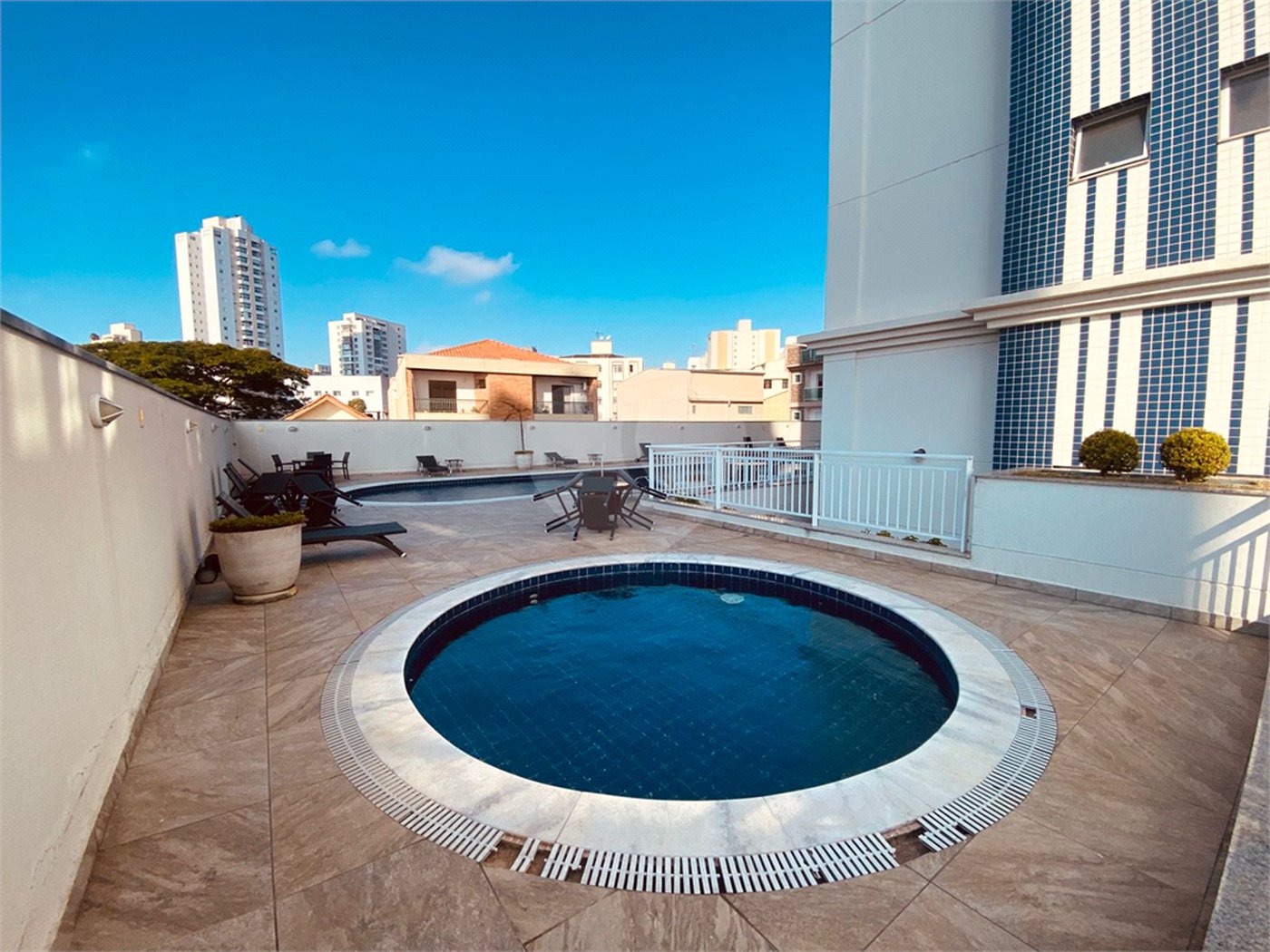 Apartamento à venda com 3 suítes em Vila Floresta, Santo André, SP