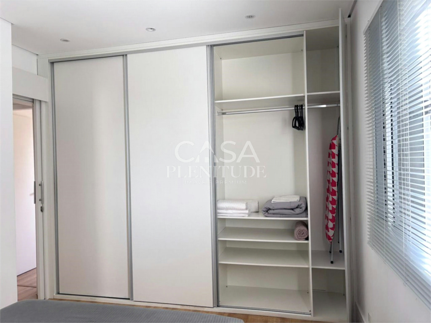 Apartamento para alugar com 2 quartos, sendo 1 suíte, em Jardim Maria José, Votorantim, SP