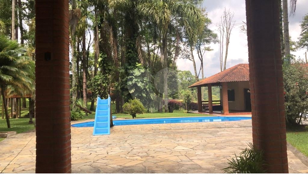 Chácara à venda com 5 quartos, sendo 2 suítes, em Taiaçupeba, Mogi das Cruzes, SP