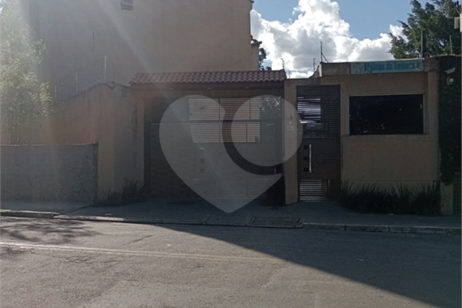Casa à venda com 3 quartos, sendo 1 suíte,  no condomínio Palmas do Tremembé, São Paulo - SP