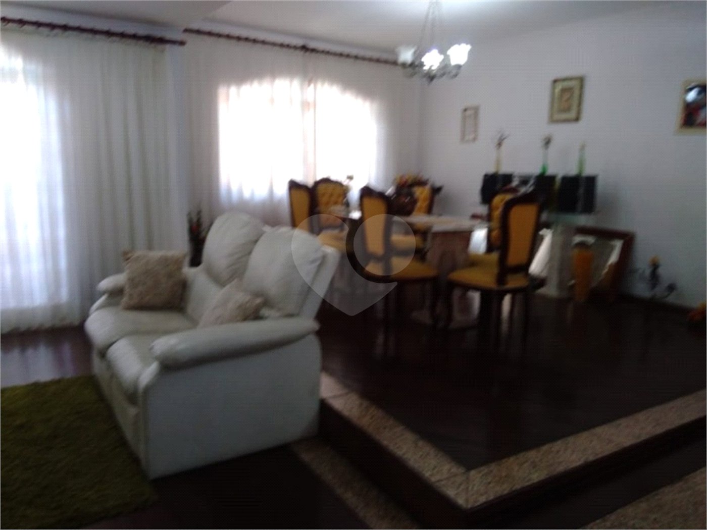 Sobrado à venda com 5 quartos, sendo 2 suítes, em Vila Rosália, Guarulhos, SP