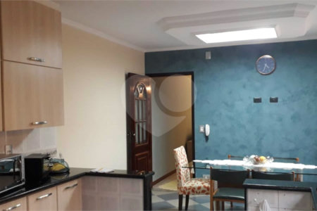 Casa à venda com 3 quartos, sendo 1 suíte, em Vila Gustavo, São Paulo, SP
