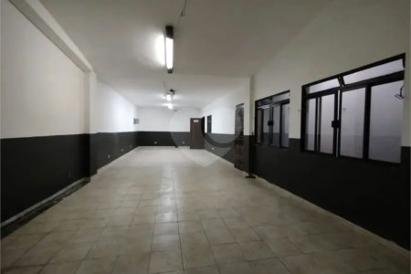 Prédio à venda em Imirim, São Paulo, SP