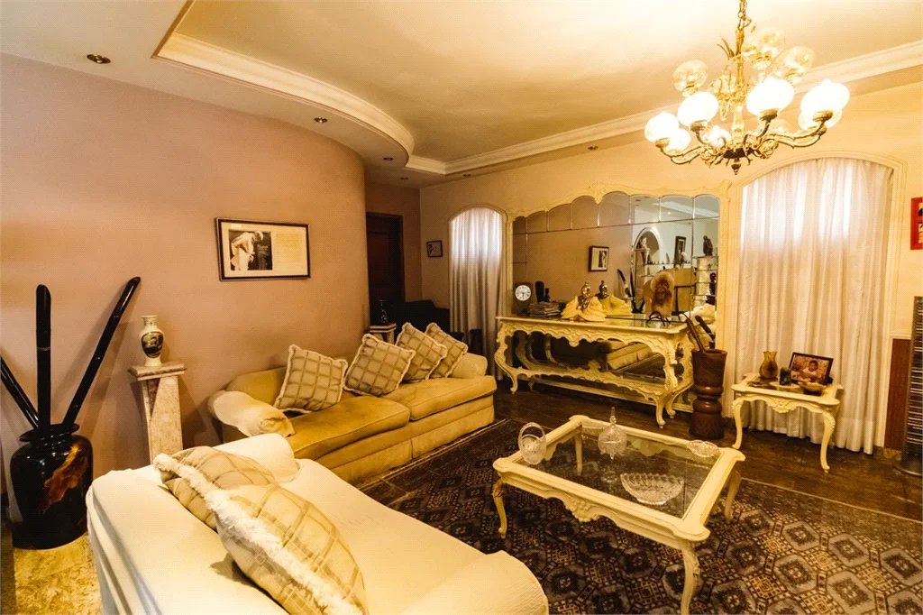 Casa à venda ou para alugar com 4 quartos, sendo 2 suítes, em Bela Aliança, São Paulo, SP