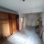 Sobrado à venda com 7 quartos, sendo 6 suítes, em Aclimação, São Paulo, SP