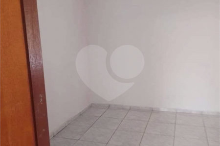Casa à venda com 2 quartos em Jardim Roberto Selmi Dei, Araraquara, SP