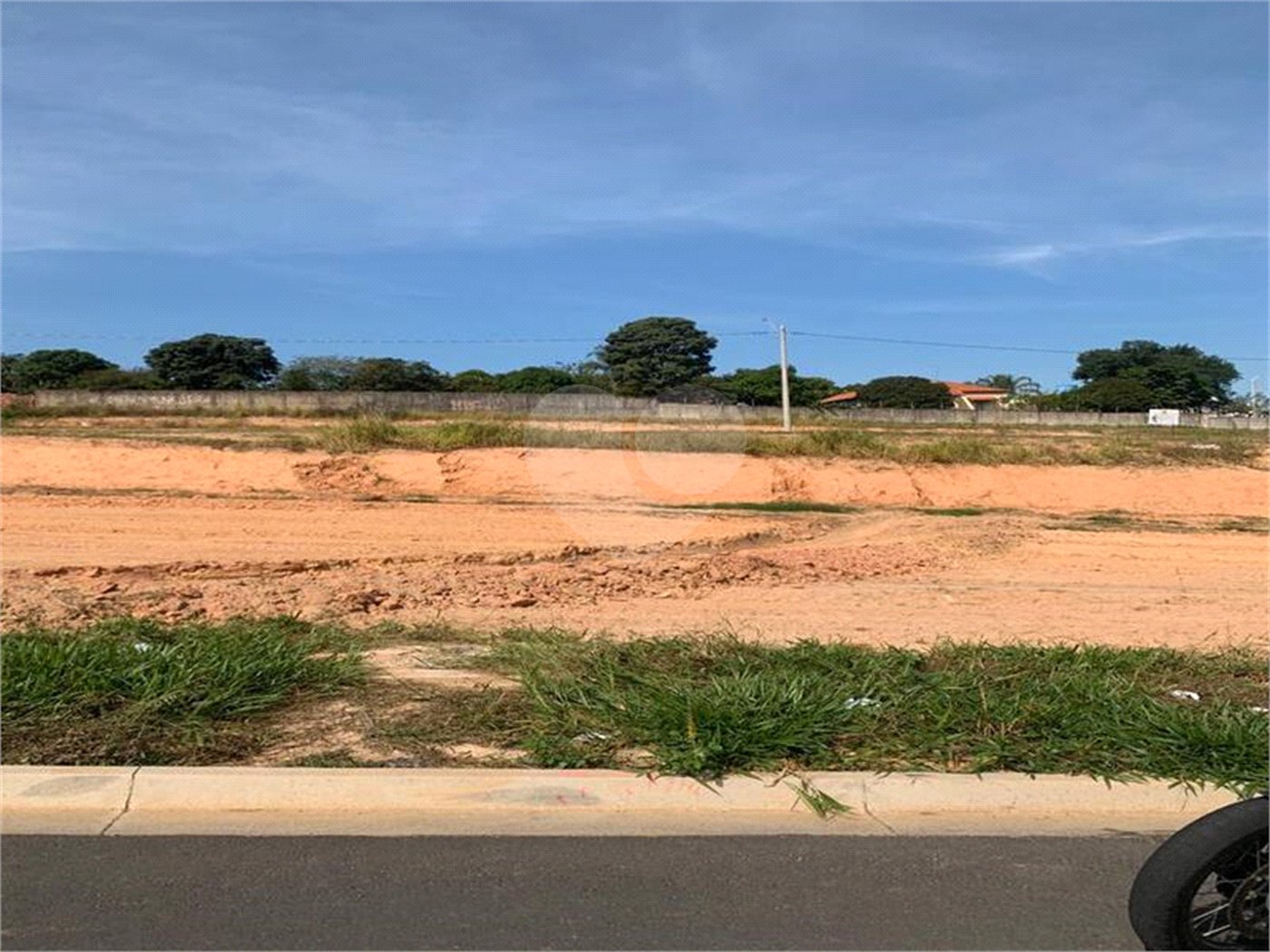 Terreno à venda no condomínio Clin 2, Indaiatuba - SP