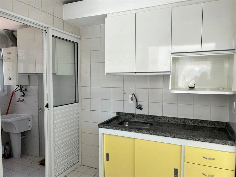 Apartamento à venda com 2 quartos, sendo 1 suíte,  em Vila Andrade, São Paulo, SP