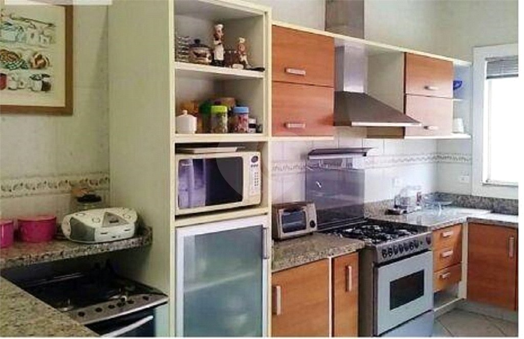 Casa à venda com 3 quartos, sendo 1 suíte,  no condomínio Aruã, Mogi das Cruzes - SP