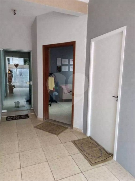 Sobrado à venda com 3 quartos, sendo 1 suíte, em Jardim Karolyne, Votorantim, SP