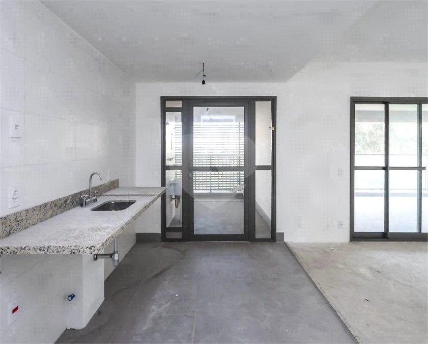 Apartamento à venda com 3 suítes em Jardim Aurélia, São Paulo, SP