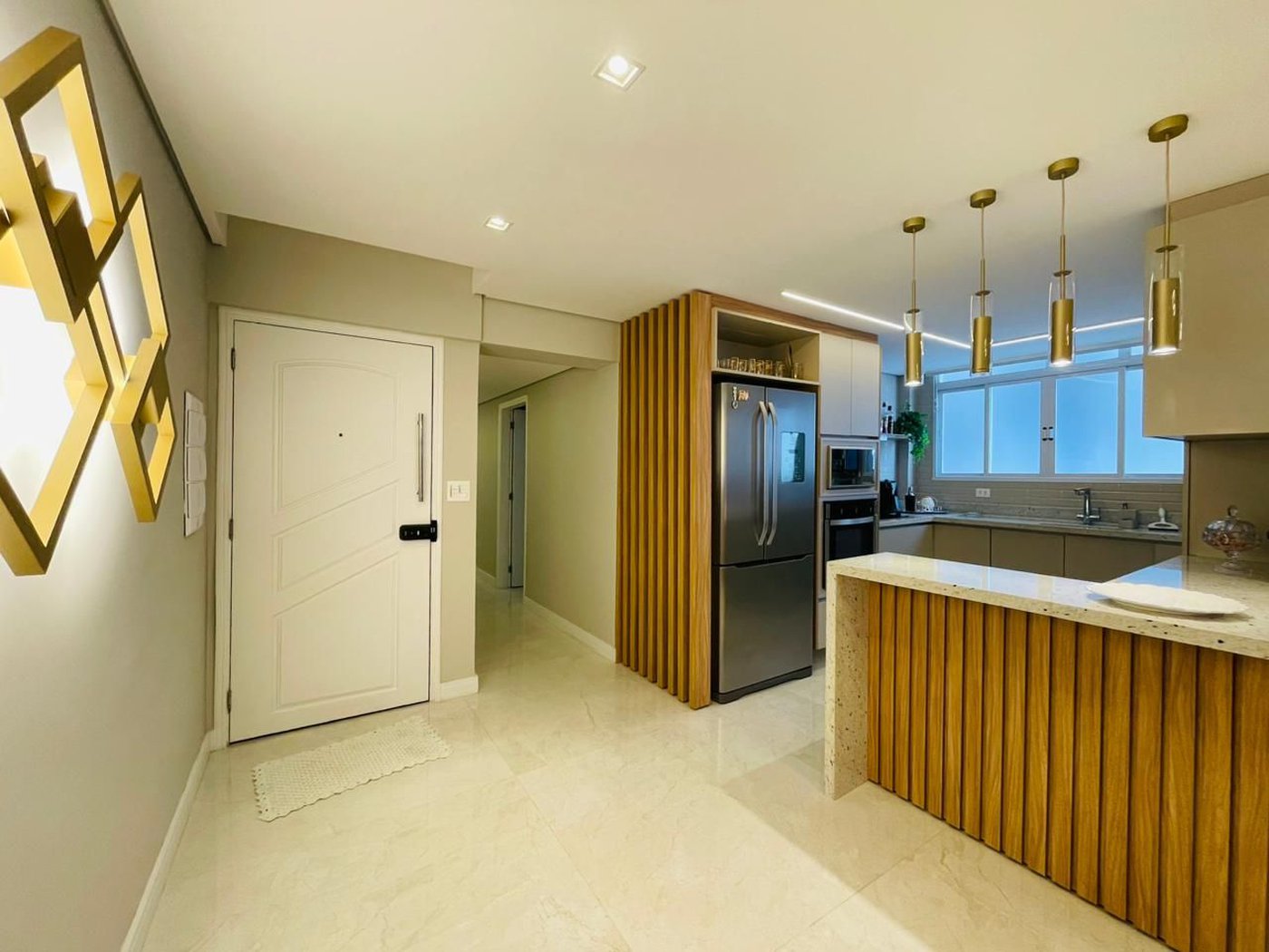 Apartamento com 3 dormitórios à venda, 127 m² por R$ 2.550.000,00 - Gonzaga - Santos/SP