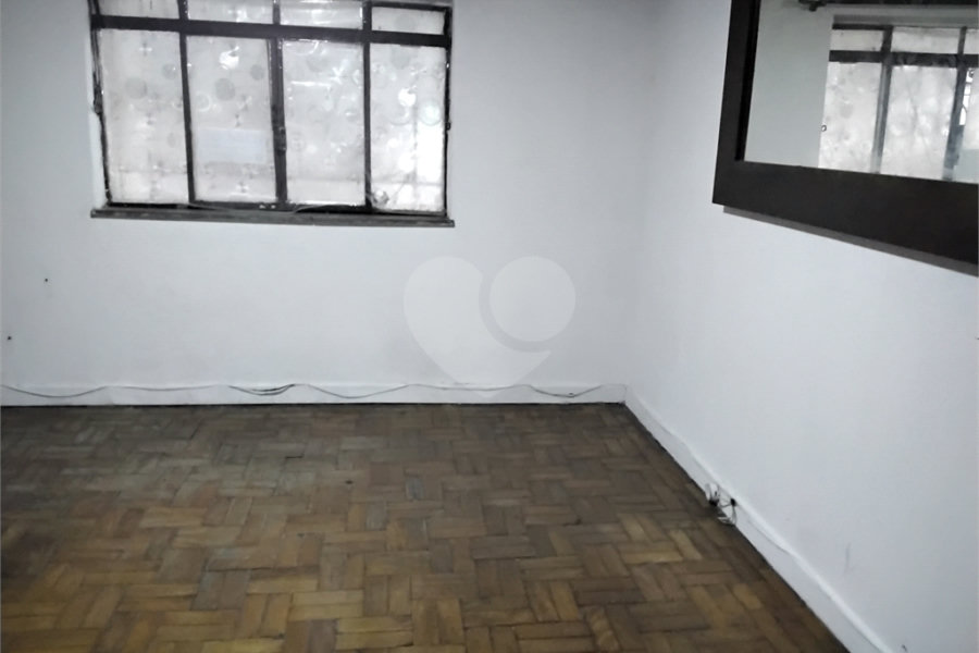 Sobrado à venda com 3 quartos em Bom Retiro, São Paulo, SP