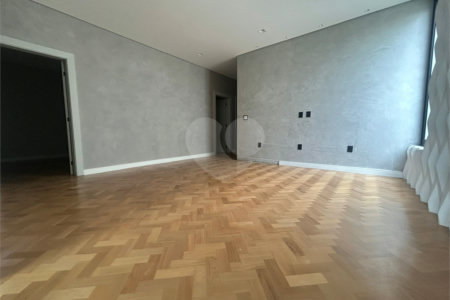 Casa à venda com 4 suítes no condomínio Residencial Chácara Ondina, Sorocaba - SP