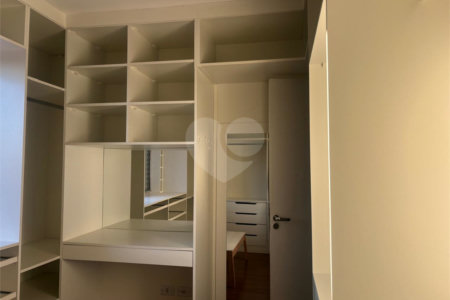 Casa à venda com 2 quartos no condomínio Altos do Boa Vista, São Roque - SP