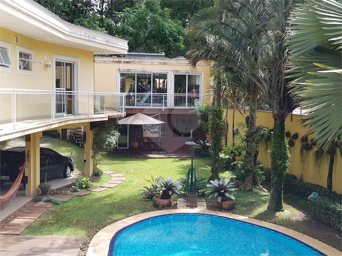 Casa à venda com 5 suítes em Jardim Marajoara, São Paulo, SP