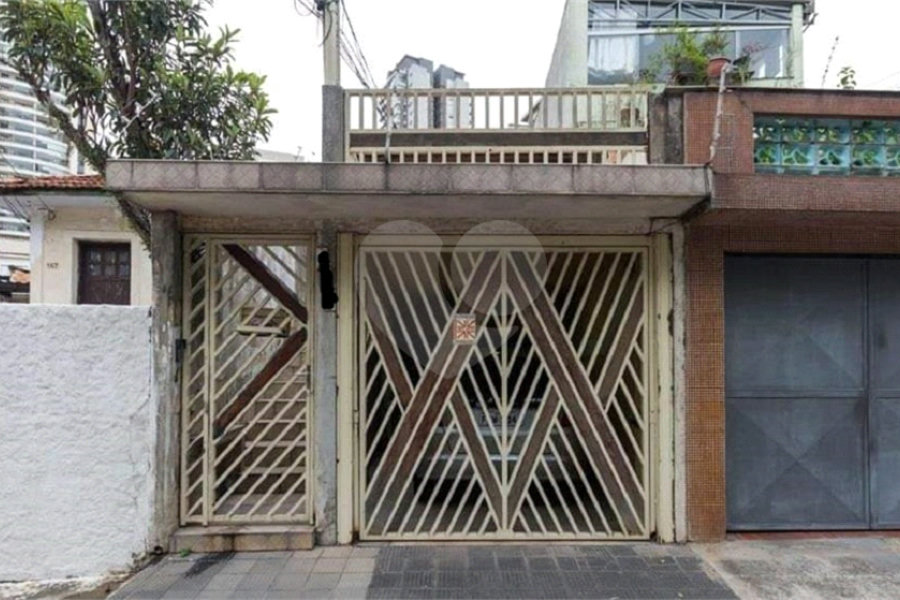 SOBRADO 3 DORMITÓRIOS (1 SUÍTE) E 3 VAGAS DE GARAGEM PARA VENDA - BOSQUE DA SAÚDE