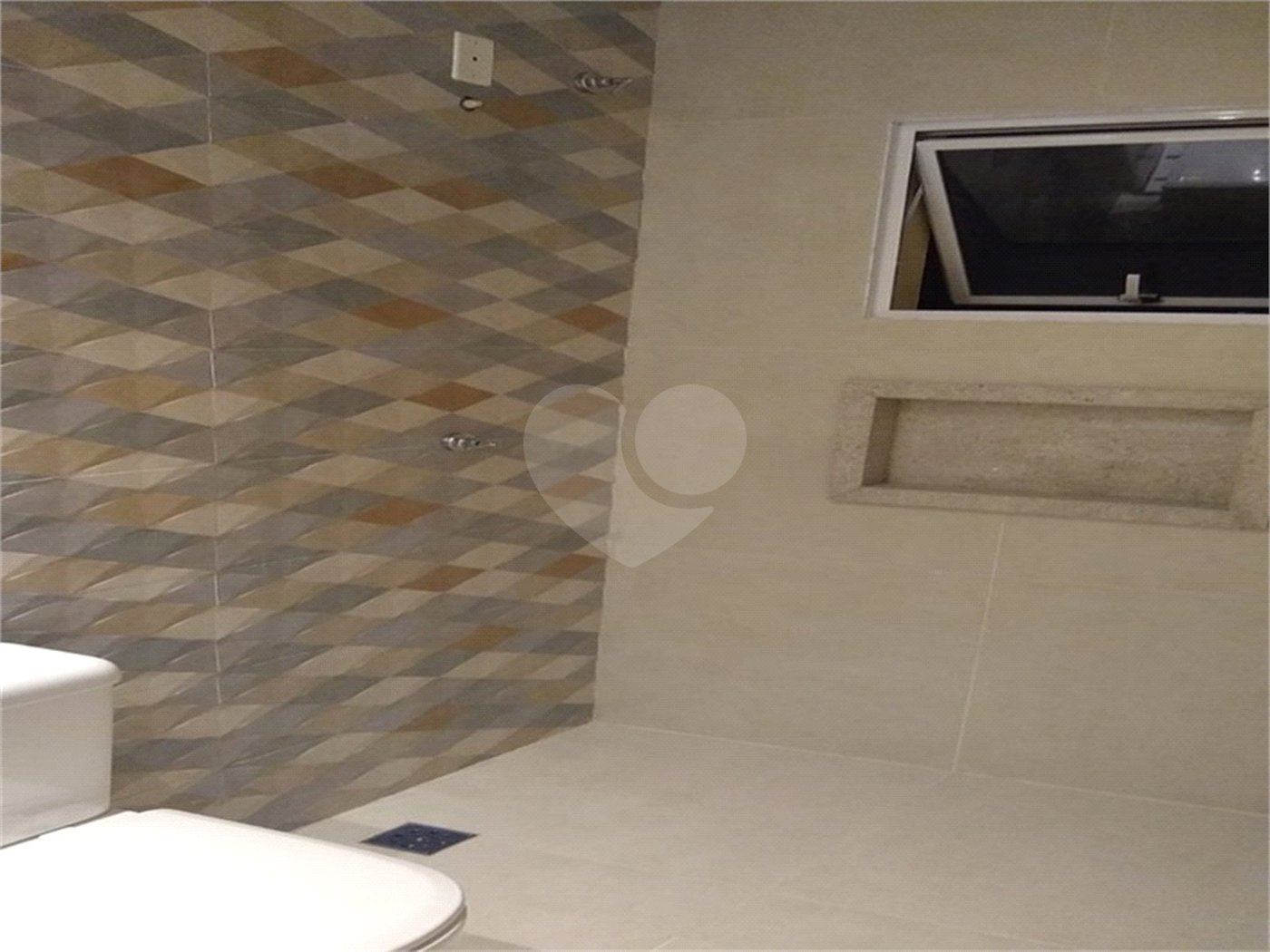 Casa à venda com 3 quartos, sendo 1 suíte,  em Jardim Residencial Nova Veneza, Indaiatuba, SP