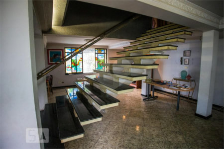 Casa à venda com 7 quartos, sendo 4 suítes, em Vila Monumento, São Paulo, SP