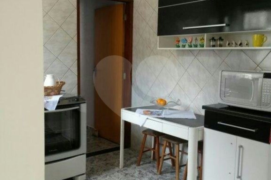 Sobrado à venda com 2 quartos em Parque São Francisco, Itatiba, SP
