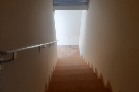 Sobrado à venda com 3 quartos em Vila Clarice, São Paulo, SP