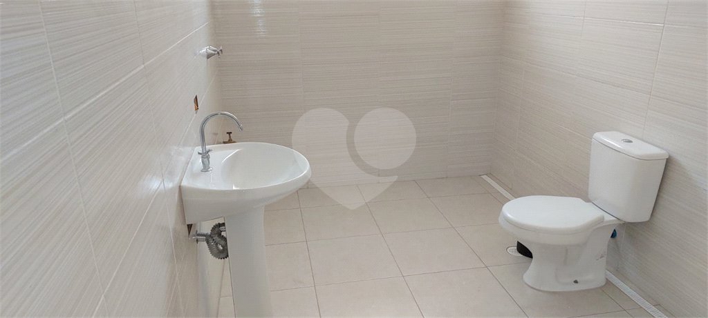 Sobrado à venda com 3 quartos, sendo 2 suítes, em Vila Paulicéia, São Paulo, SP