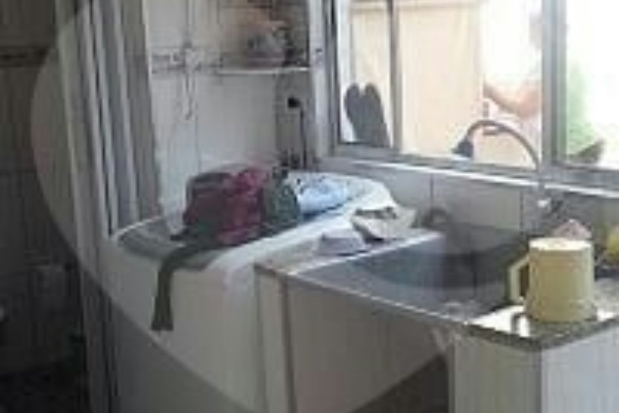 Casa à venda com 6 quartos, sendo 1 suíte,  em Itaquera, São Paulo, SP