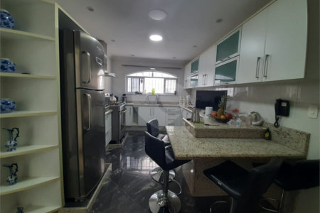 Sobrado à venda com 3 quartos, sendo 1 suíte, em Vila Medeiros, São Paulo, SP