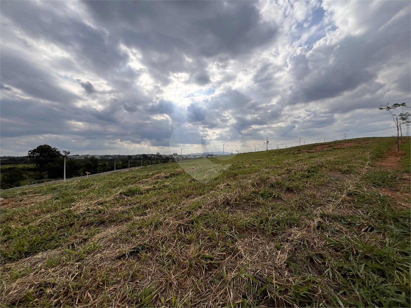 Terreno à venda no condomínio Terras Alpha Nova Esplanada, Votorantim - SP