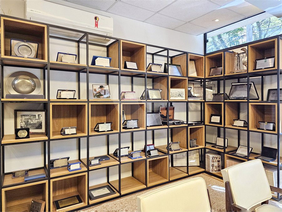 Sobrado à venda ou para alugar com 1 quarto em Campo Belo, São Paulo, SP