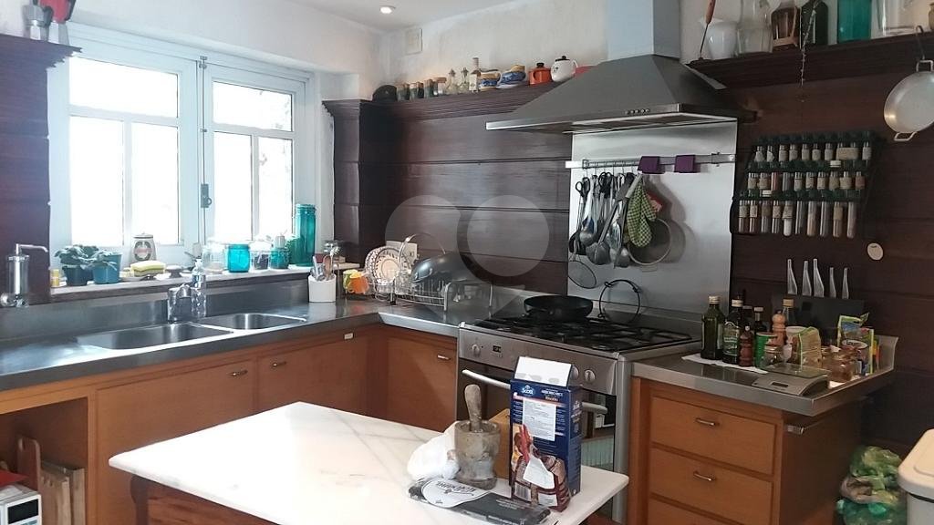 Casa à venda com 6 quartos, sendo 3 suítes,  em Jardim São Bento, São Paulo, SP