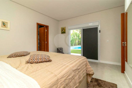 Casa à venda com 3 quartos, sendo 1 suíte, no condomínio Vale do Lago, Sorocaba - SP
