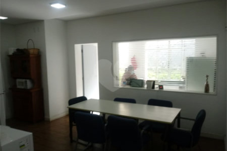 Casa à venda com 4 quartos em Jardim Paineiras, São Paulo, SP