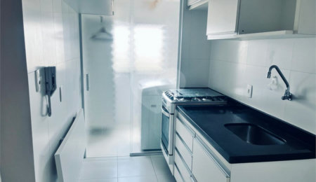Apartamento à venda com 2 quartos em Parque Maria Domitila, São Paulo, SP