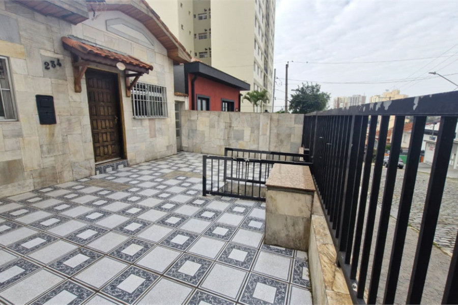 Casa à venda com 2 suítes em Santana, São Paulo, SP