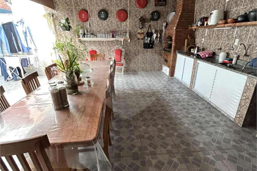 Sobrado à venda com 3 quartos em Tremembé, São Paulo, SP