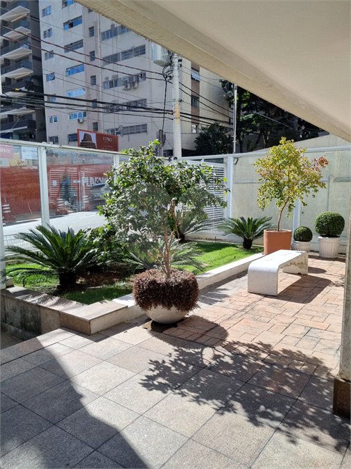 Apartamento à venda ou para alugar com 3 quartos, sendo 1 suíte, em Cerqueira César, São Paulo, SP
