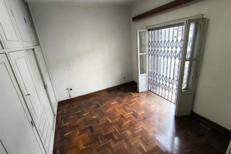 Sobrado à venda com 5 quartos, sendo 1 suíte, em Jardim Trussardi, São Paulo, SP
