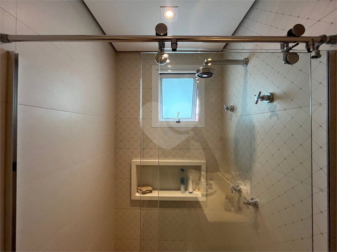 Apartamento à venda com 3 suítes em Santa Teresinha, São Paulo, SP