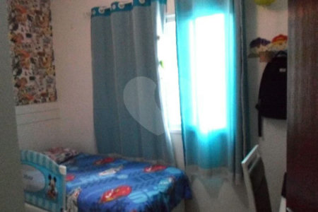 Casa à venda com 3 quartos, sendo 1 suíte,  no condomínio Fernandes, São Paulo - SP