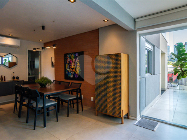 Apartamento à venda com 2 quartos, sendo 1 suíte,  em Chácara Santo Antônio (zona Sul), São Paulo, SP