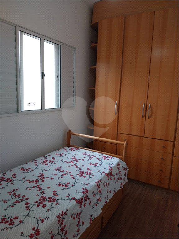 Casa à venda com 3 quartos, sendo 1 suíte, no condomínio Villagio Esperanza, Guarulhos - SP