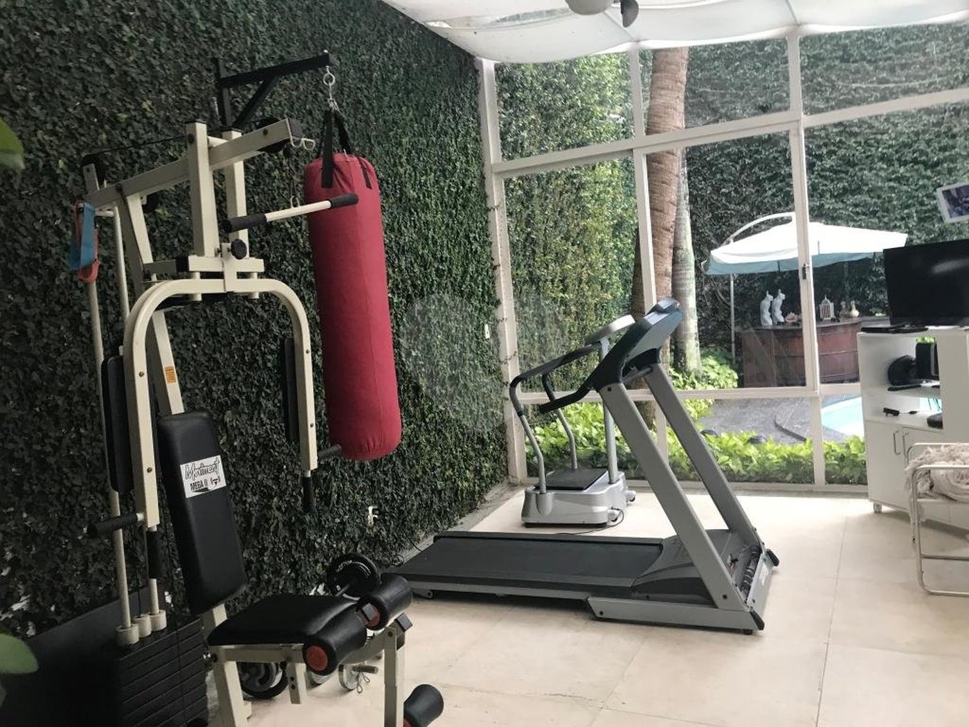 Casa à venda com 5 quartos, sendo 2 suítes,  em Jardim Everest, São Paulo, SP