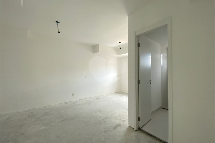Apartamento à venda com 3 suítes em Santana, São Paulo, SP