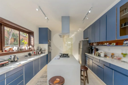 Casa à venda ou para alugar com 5 quartos, sendo 3 suítes, em Chácara Pavoeiro, Cotia, SP
