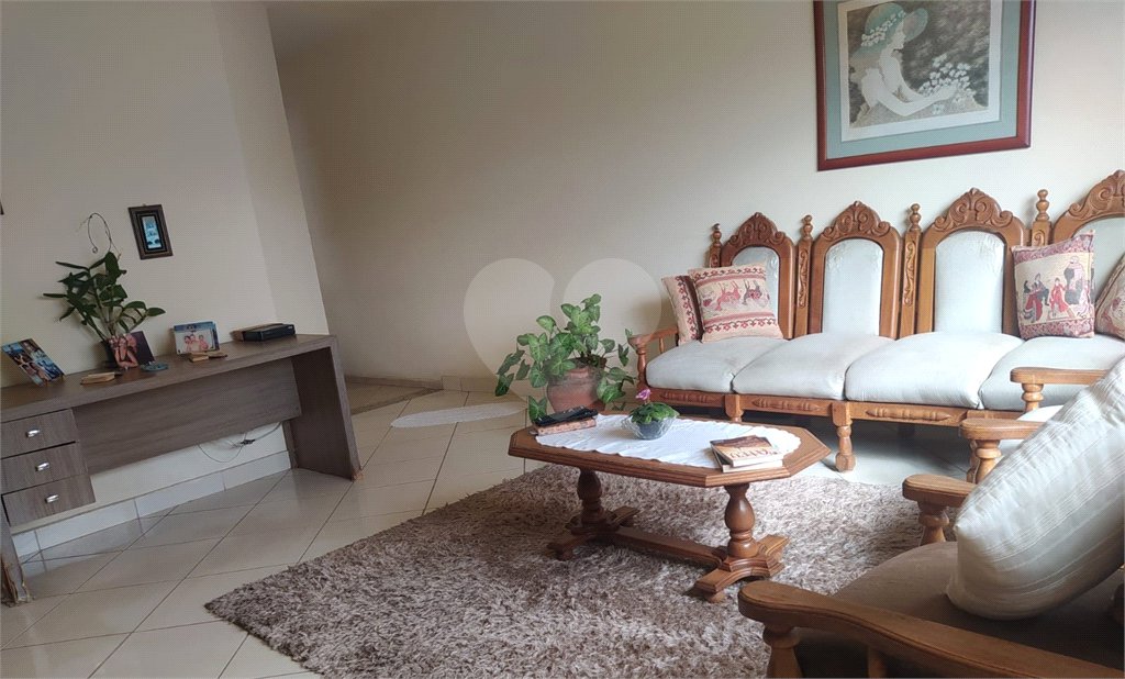 Casa à venda com 4 quartos, sendo 3 suítes, em Chácara Santo Antônio (zona Leste), São Paulo, SP