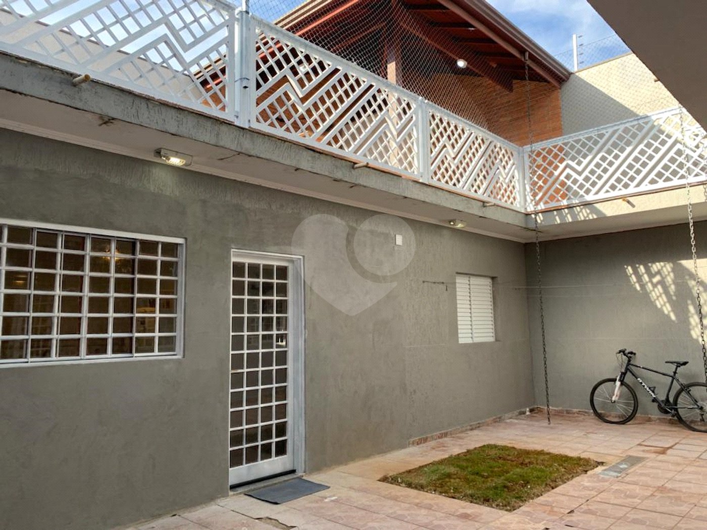 Sobrado à venda com 5 quartos, sendo 1 suíte, em João Aranha, Paulínia, SP