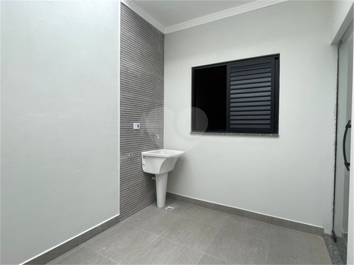 Casa de Vila à venda com 2 quartos, sendo 1 suíte, em Cajuru do Sul, Sorocaba, SP