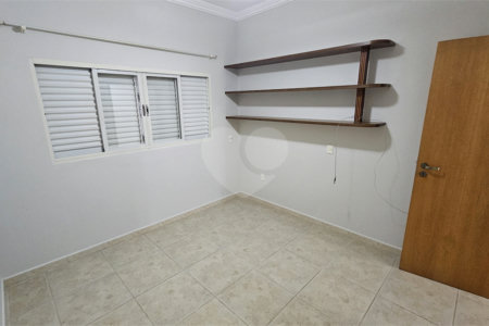 Casa Locação e Venda Condomínio Portal de Itaici 04 Dormitórios 02 suítes