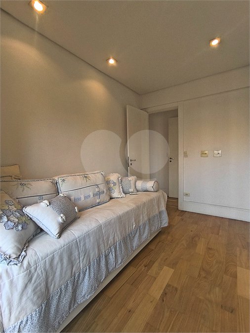 Apartamento à venda com 4 quartos, sendo 3 suítes, em Santana, São Paulo, SP